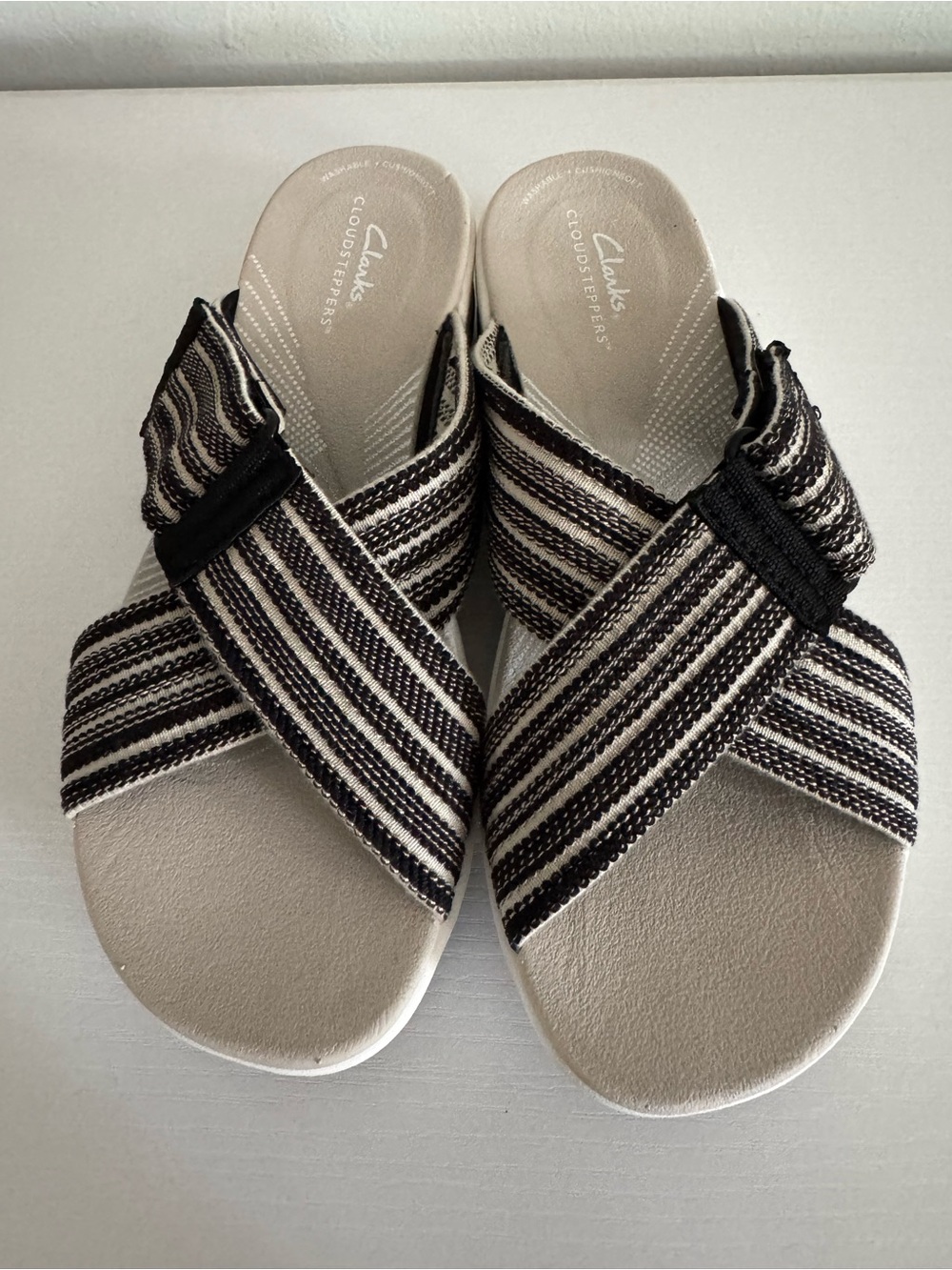 Clarks Women's Black & Cream Striped Cross-Band Sandals - Picture 3 of 4